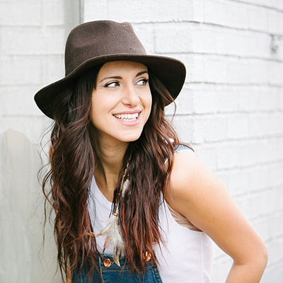 Lara Landon Lyrics