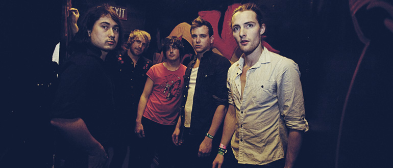 Parachute concert