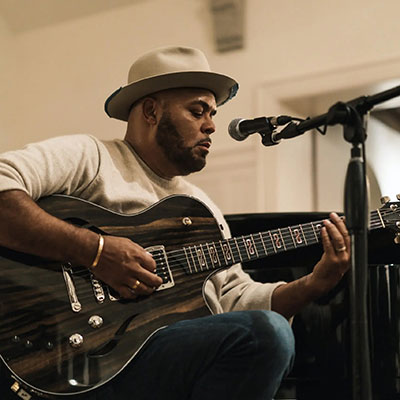 Israel Houghton