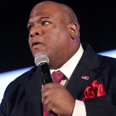 Mark Burns