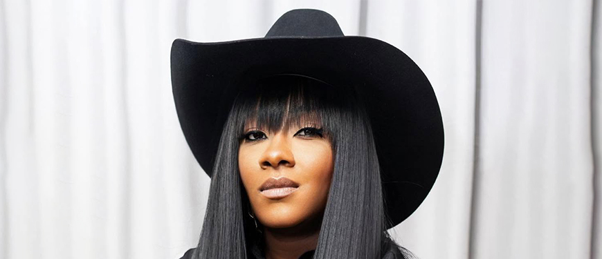Le'andria Johnson