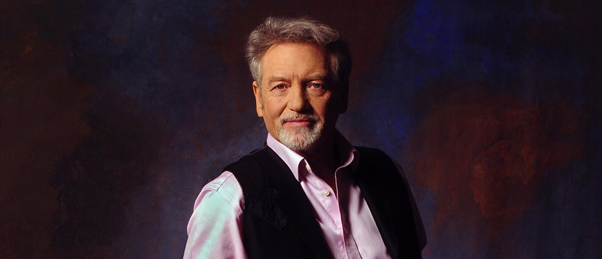 Larry Gatlin